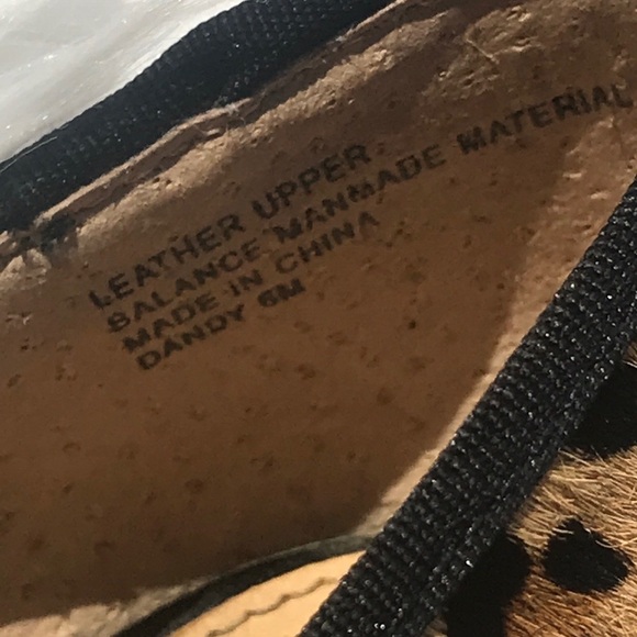 Preview Intl. Leopard Calf Hair Heels 6 Preloved - Picture 5 of 8